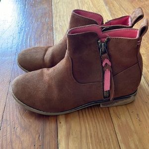 Cat and Jack Boots - Toddler size 13
